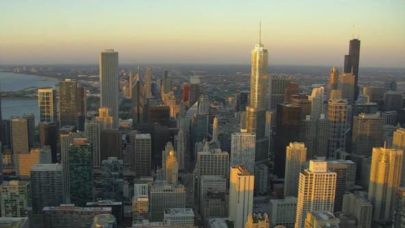 Chicago weather: Warm, humid start to the week with spotty rain chances