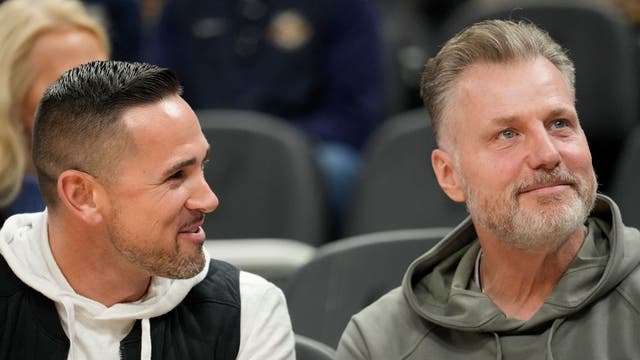 Bears, Packers' wildly different offensive team-building approaches shaped by their QBs