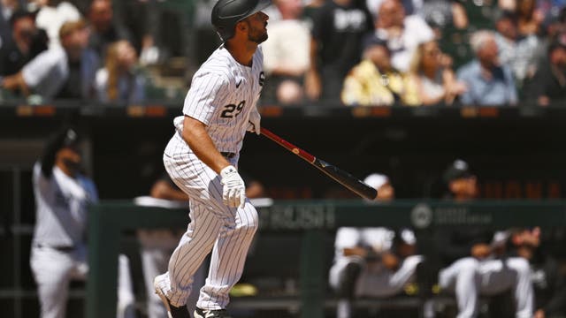 Hamilton homers and Red Sox rally for 6-4 win over White Sox in 10 innings