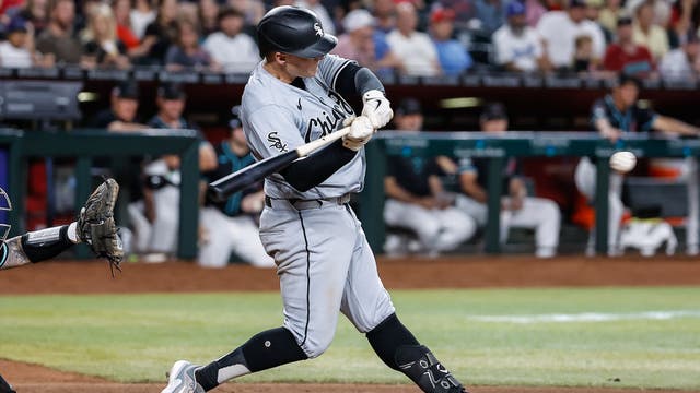 White Sox supporting 1B Andrew Vaughn through tough start to the season