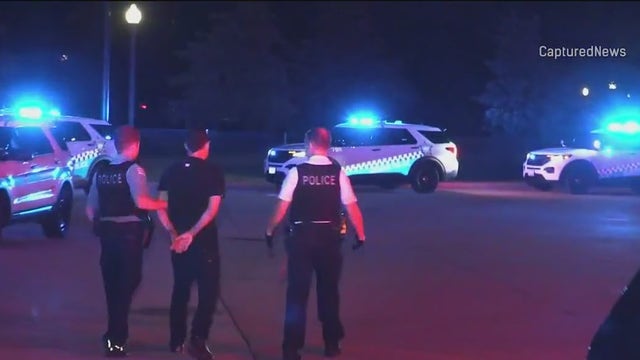 31st Street Beach shooting: 2 killed, several taken into custody