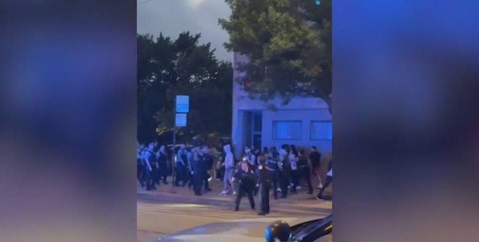 Chicago police officer injured by thrown bottle while dispersing crowd at Puerto Rican Fest