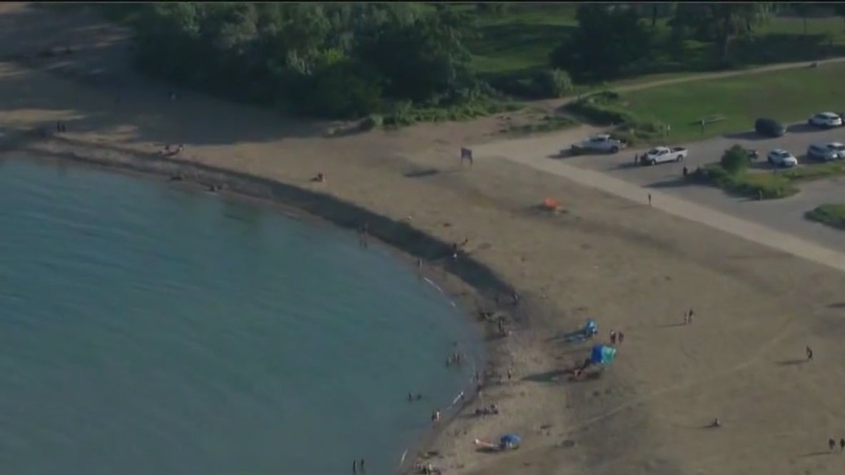Man dies after jumping from rocks into Lake Michigan at Illinois Beach State Park: officials