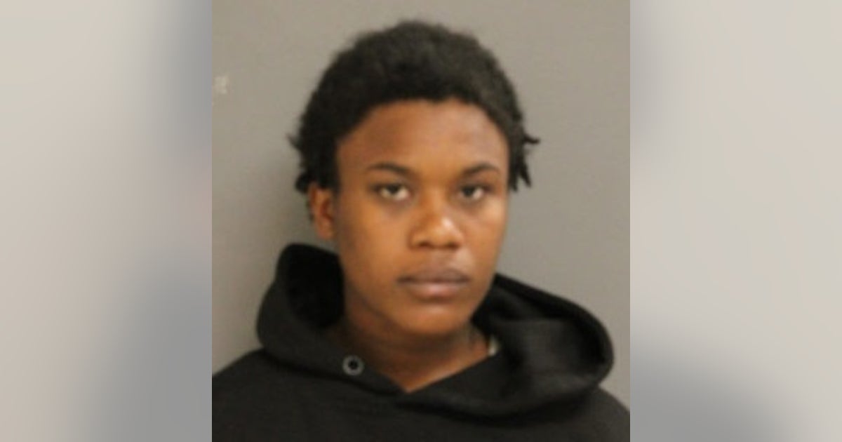 Cook County woman arrested 10 minutes after allegedly robbing man on ...