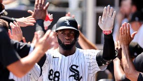 Robert hits 2-run homer, White Sox finally beat AL-Central rival Twins, 3-1 in doubleheader opener