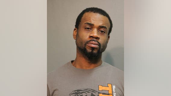 Chicago man burglarized, robbed the same three Loop, Lake View businesses multiple times: police