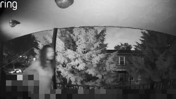 Chicago police seek public's help in identifying attempted burglary suspect