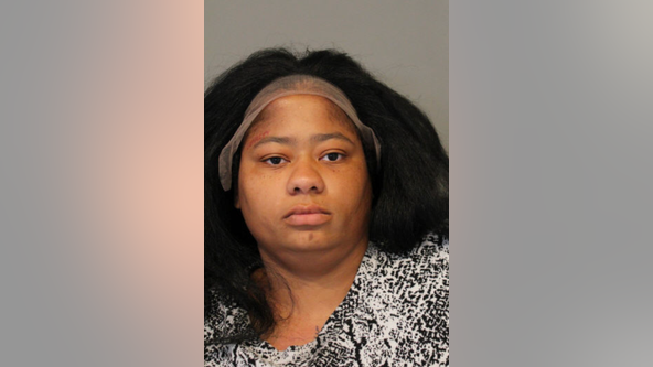 Woman accused of setting fire in men's restroom at Woodman's grocery store arrested: police