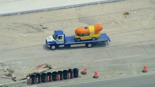 Oscar Mayer Wienermobile crashes on I-294 near Elmhurst