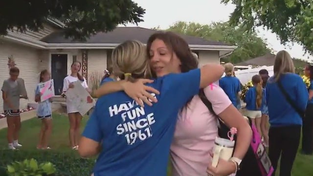 Tinley Park coach gets special sendoff from cheerleaders, community as she battles breast cancer