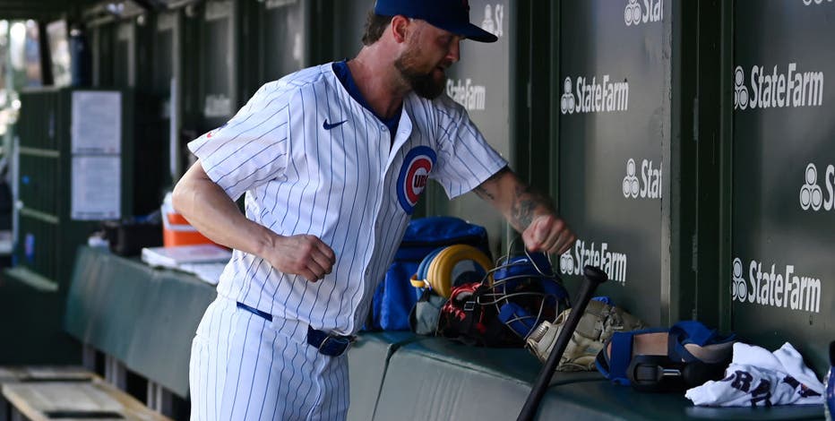 Cubs place reliever on the injured list after reportedly breaking his hand punching a wall