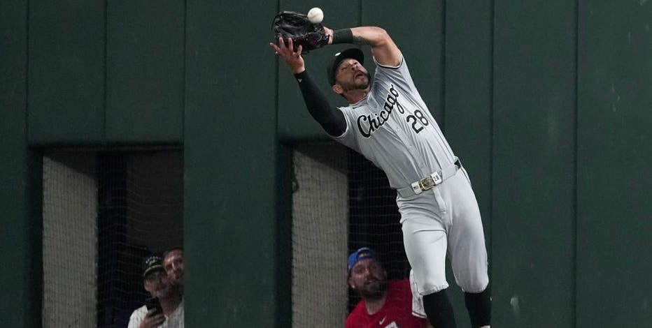 White Sox fall 50 games under .500 and are on pace to match most losses in modern era