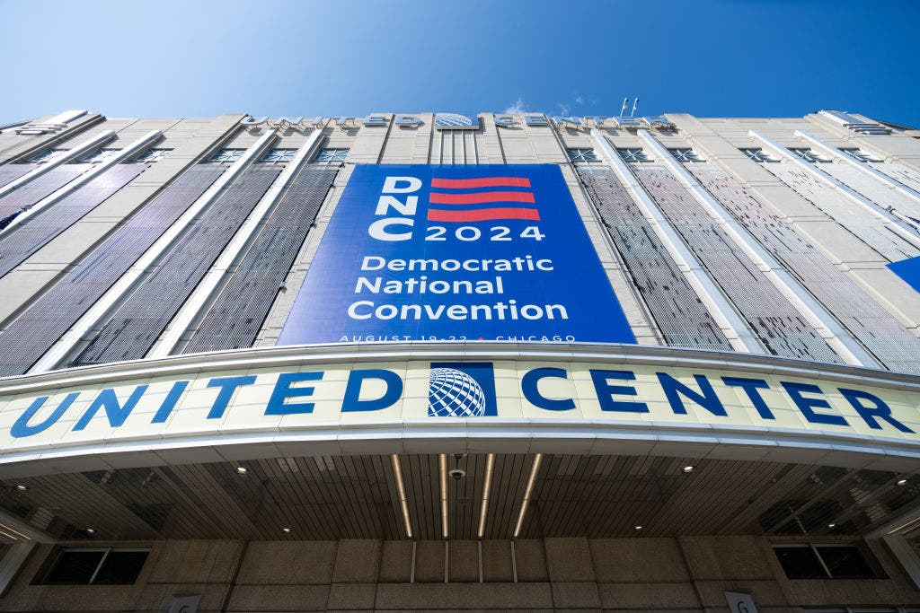 DNC officials visit Chicago this week as 2028 convention bid moves forward