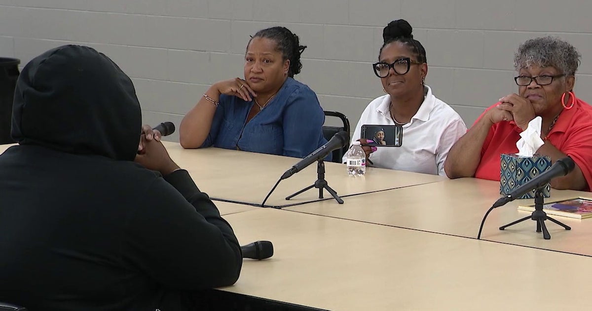 Chicago gun violence stories: South Side community tries to heal — and ...