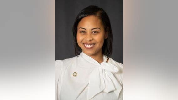 Harvey alderwoman streams apparent arrest while surrendering to police