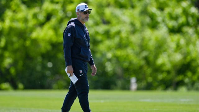 Matt Eberflus jumps right back in, turns back clock with Cowboys after losing Chicago Bears job