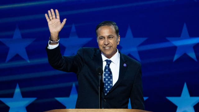 Raja Krishnamoorthi gains backing from suburban, downstate mayors in Senate bid