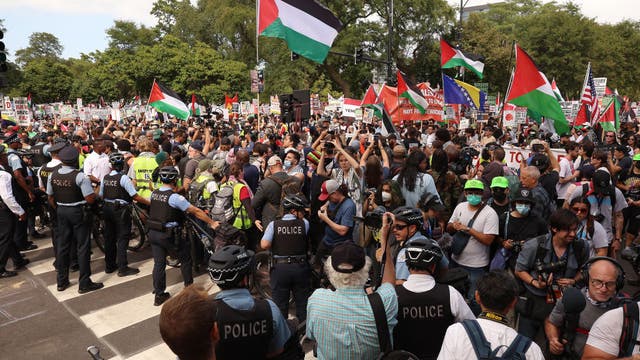 DNC in Chicago: Photos, videos capture Day 1 at the Democratic National Convention