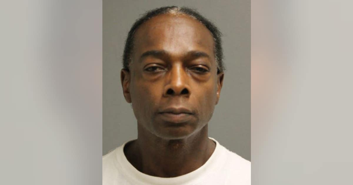 Chicago man charged with robbing woman at gunpoint before kidnapping ...