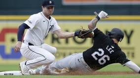 White Sox wrap up record-breaking losing season with 9-5 win over playoff-bound Tigers