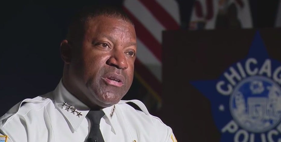 Chicago Police Supt. Larry Snelling announces retirement