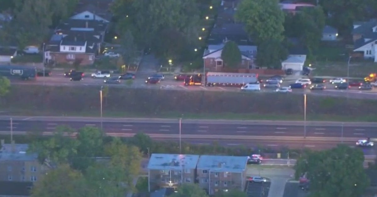 Eisenhower Expressway reopens following deadly crash | FOX 32 Chicago