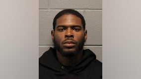 Chicago man charged with shooting teenager