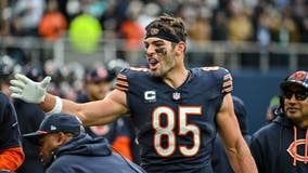 Chicago Bears tight end Cole Kmet wins NFC Special Teams Player of the Week as fill-in long snapper