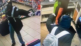 7-Eleven clerk in Park Ridge robbed at knifepoint; no suspects in custody