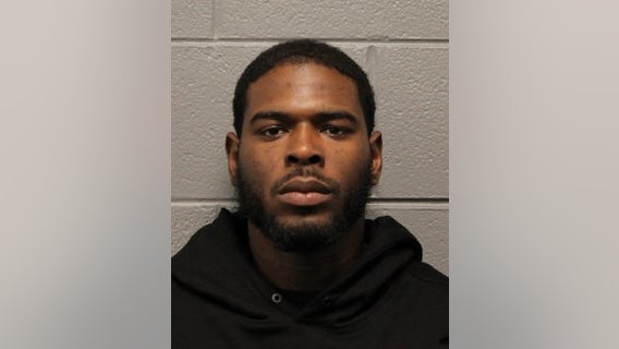 Chicago man charged with shooting teenager