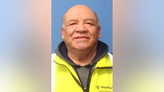 71-year-old Illinois man arrested for violating sexual predator registry and handing out candy: sheriff