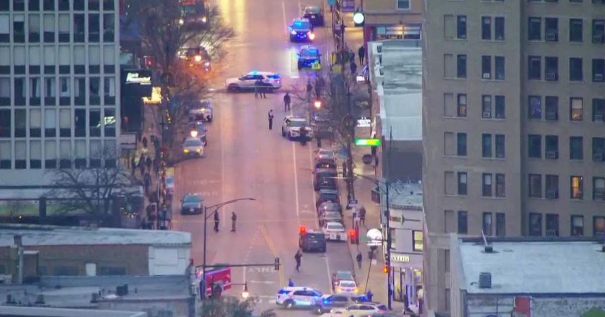 Man shot, critically hurt in Lincoln Park, police say | FOX 32 Chicago