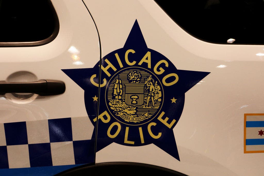 Man, woman found dead with gunshot wounds inside Chicago home