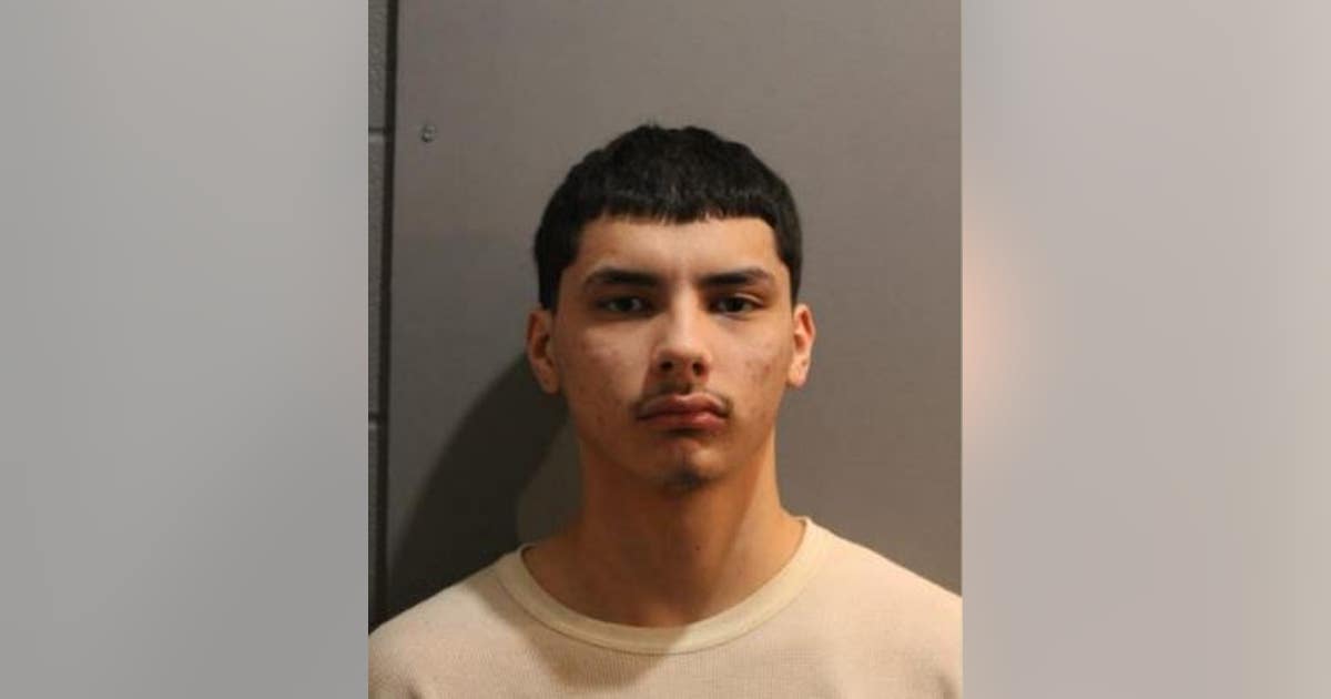 Aurora man charged in deadly Chicago crash that killed 3 people | FOX ...