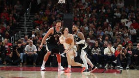 Josh Giddey's triple-double sends Chicago Bulls to 116-111 win over Giannis-less Bucks