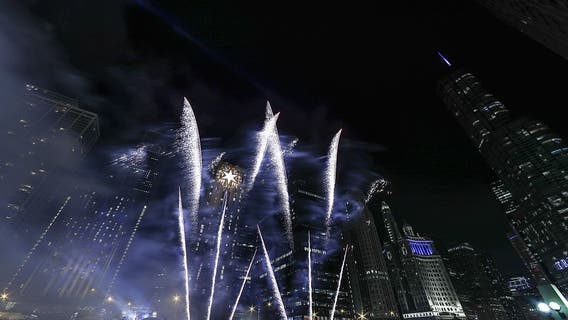 Chicago NYE celebrations to close downtown bridges, streets