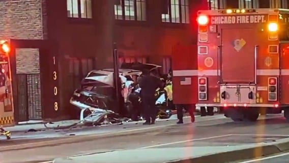 4 hospitalized in crash on Chicago’s North Side