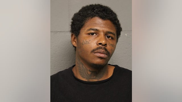 Cook County fugitive wanted since 2021 arrested after returning from Texas