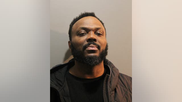 Chicago man charged with attempted murder in August stabbing