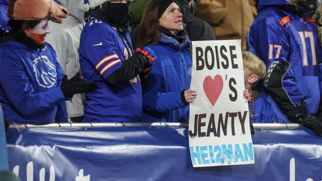 Travis Hunter and Ashton Jeanty give this year's Heisman Trophy ceremony a different vibe