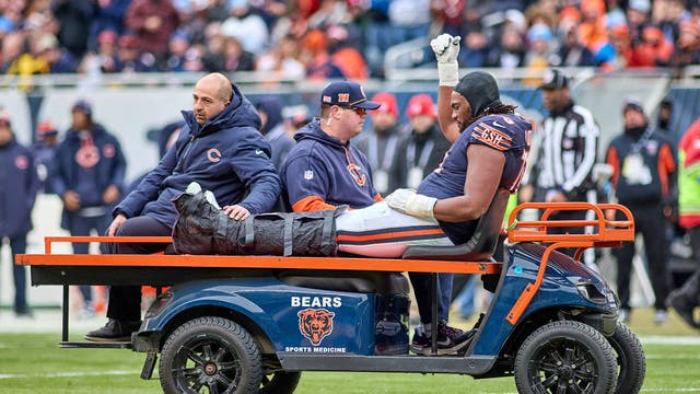 Chicago Bears' to finish season with short-handed offensive line after Braxton Jones' injury