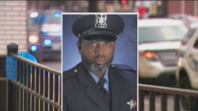 ‘It’s tough coming to these funerals': Visitation held for fallen Oak Park Detective Allan Reddins