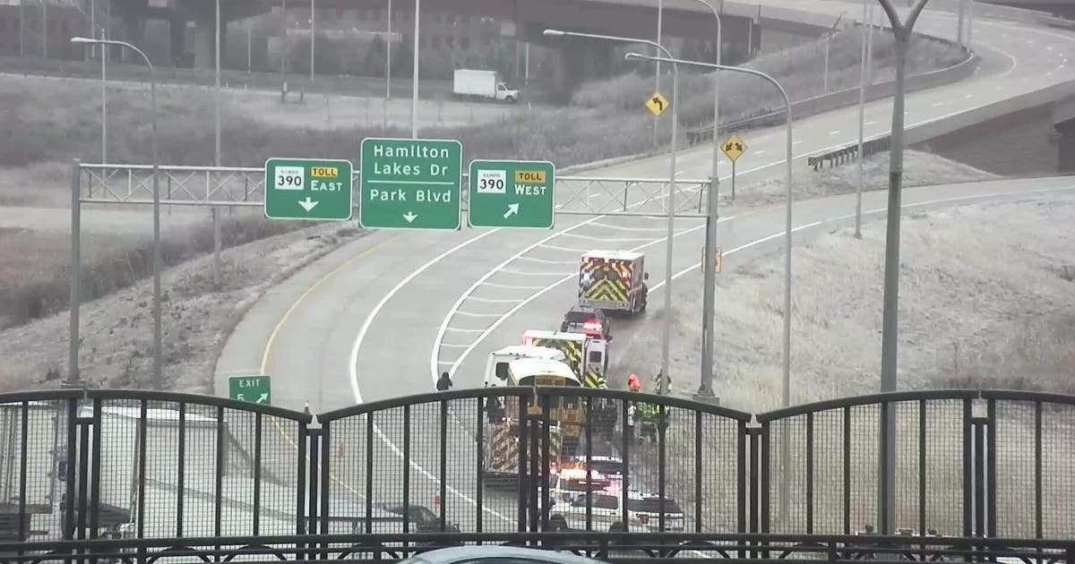 1 person hospitalized after school bus crashes on I-290 in Chicago ...