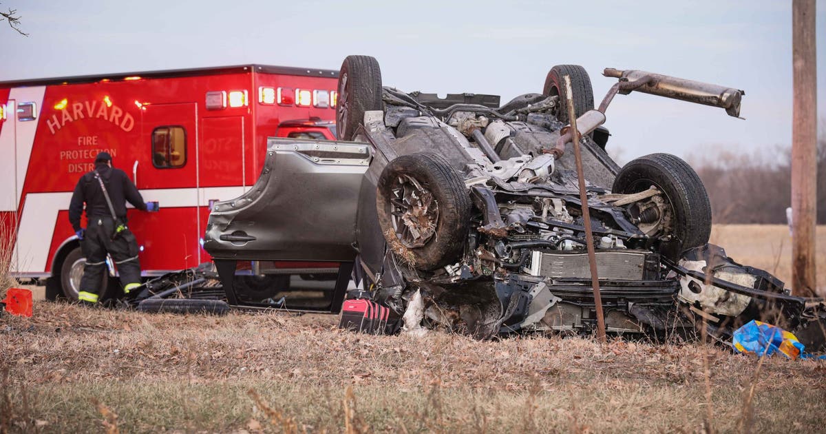 Teen, child hospitalized after two-vehicle rollover crash in McHenry ...
