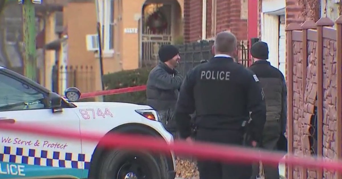 Chicago crime: 2 women shot dead in South Side alley, 1 critically ...