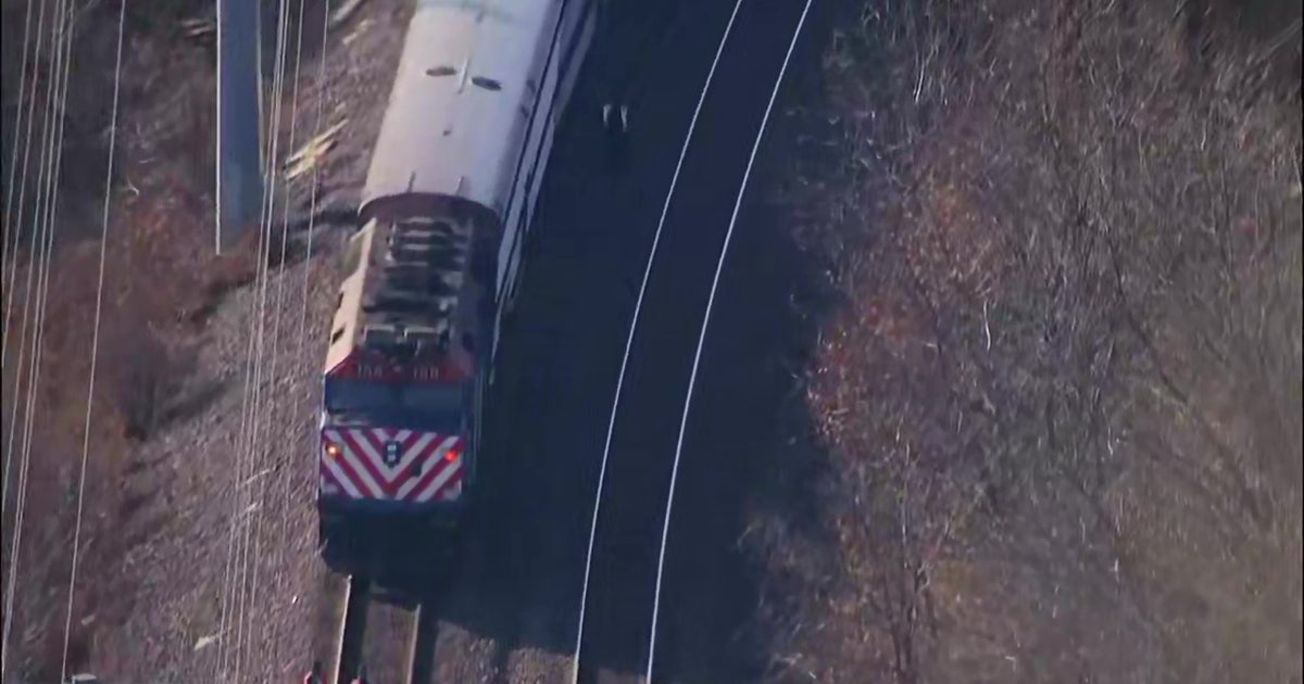 Man dies after being struck by Metra UP-N train in North Chicago ...