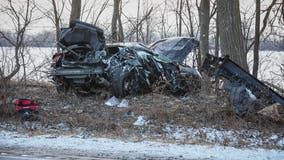 Driver hospitalized with serious injuries after crashing into tree near Marengo