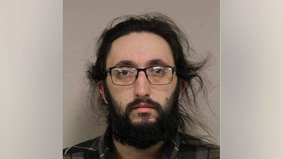 Cook County traffic stop: Police find loaded guns, fentanyl; man charged