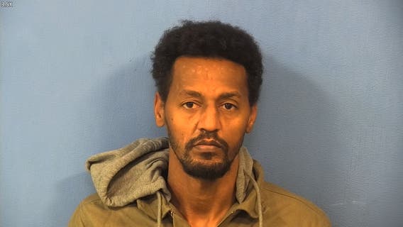 Wheaton man charged in string of suburban lottery ticket thefts held until trial