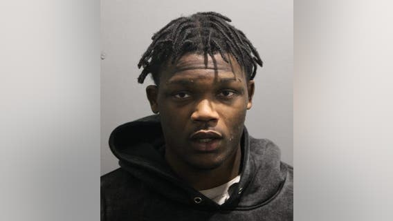 Chicago man charged in South Side armed robbery